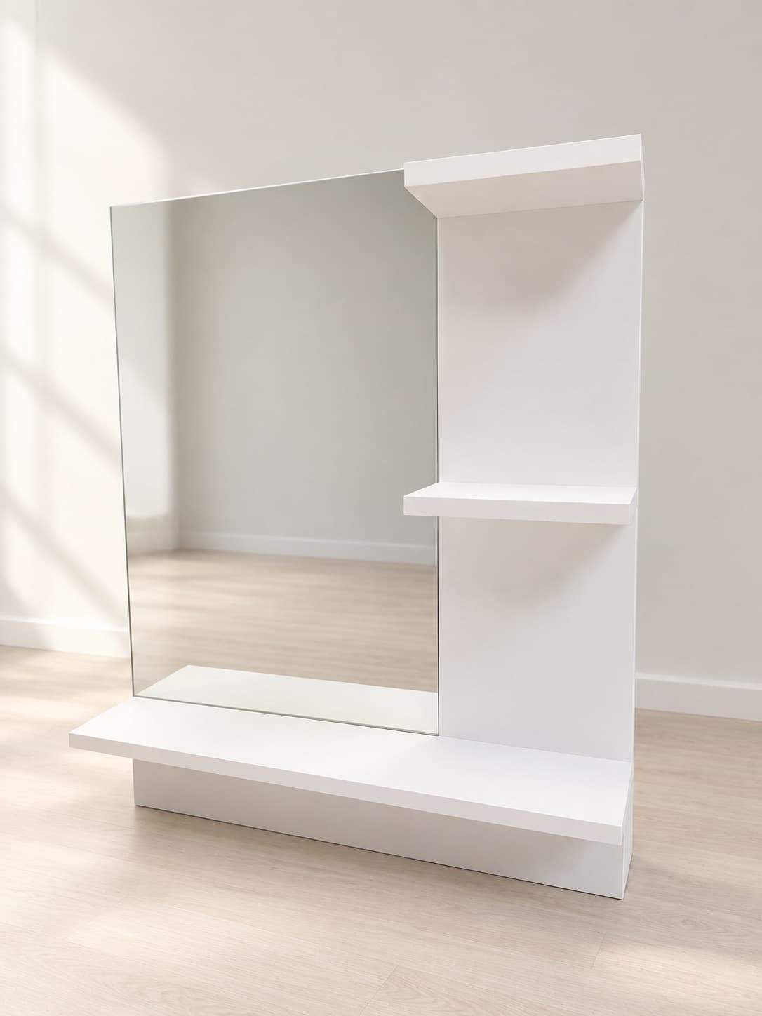 Étagère miroir, décor blanc